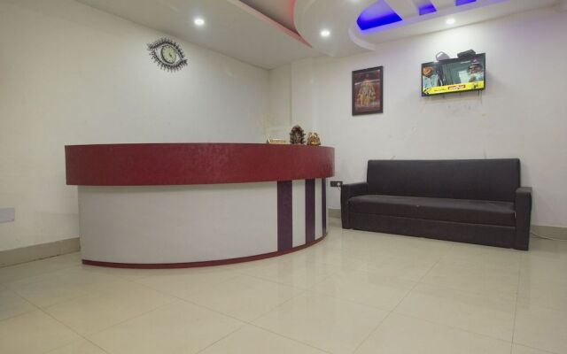 OYO 28105 Hotel Blue Sapphire