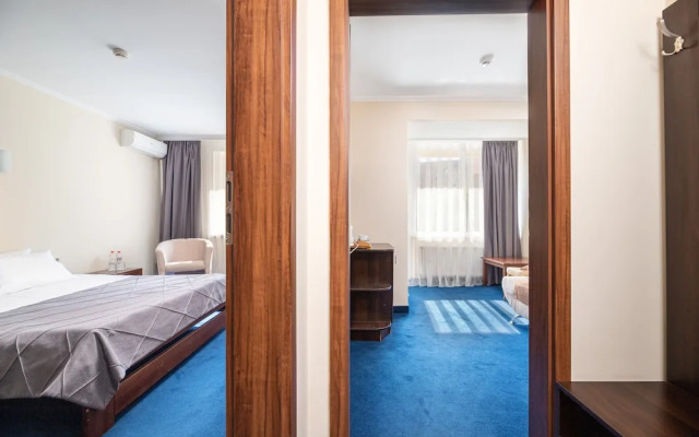 Отель «Соната»