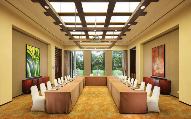 Hilton Sanya Yalong Bay Resort & Spa