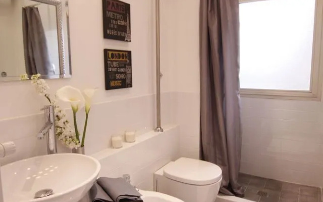 Sleep in Italy - SpanishSteps Apartments