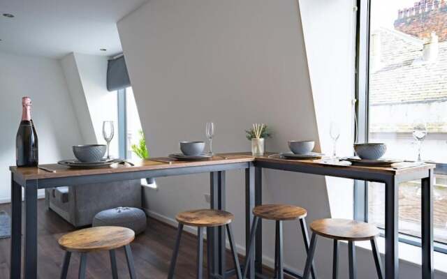 Lovely 2-bed Apartment in Liverpool