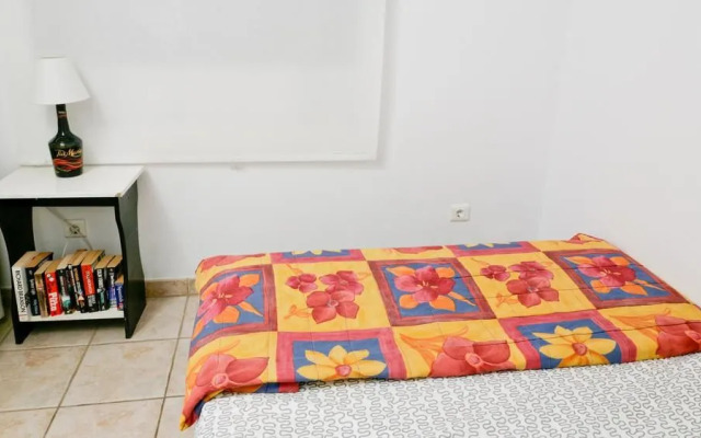 2 Bedroom Condo 02136063 by HomeRez