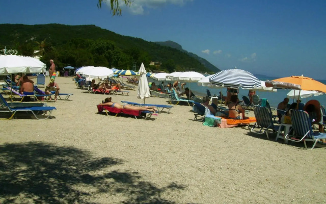 Aggelos Family Hotel
