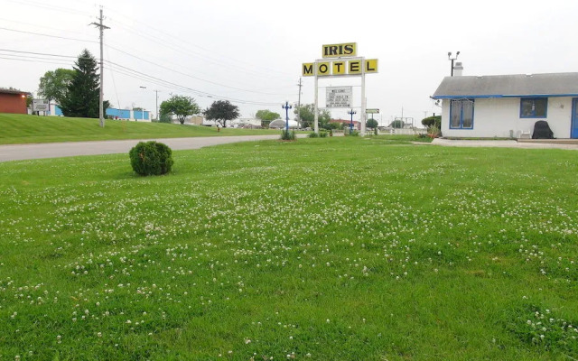 Iris Motel - Mount Pleasant