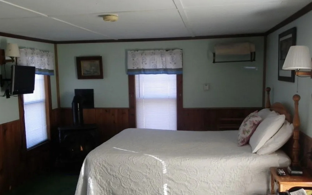 Old Red Inn & Cottages - фото 2