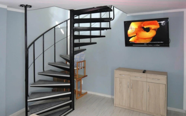 Holiday Home, Stepniczka