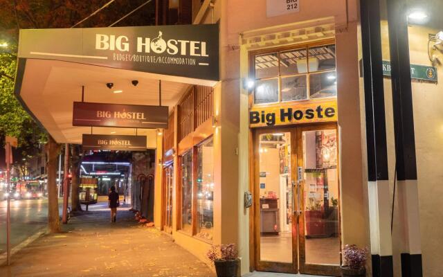 Big Backpackers Hostel