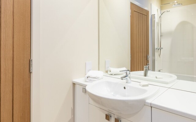Osprey, Sleep 6, Private hot Tub, pet Friendly