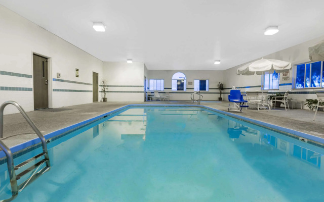 Super 8 by Wyndham Willcox