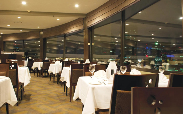 Chateau Lacombe Hotel