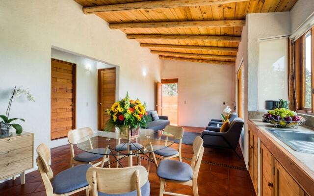 Luxury 3BR Cabin, Lakeview in Valle de Bravo