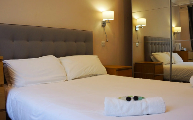 OYO Oban Hotel