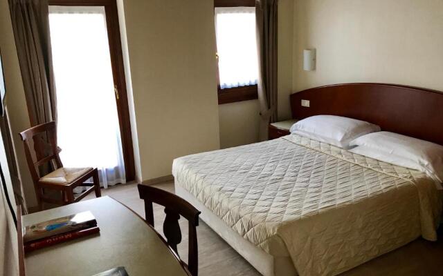 Hotel Roma