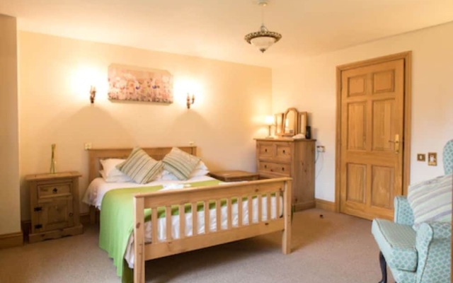 George Inn & Millingbrook Lodge