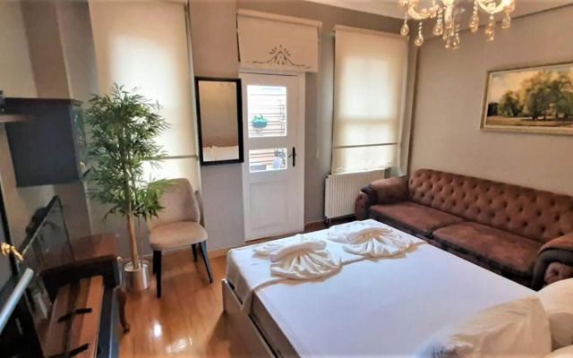 Valentine Suites Hotel