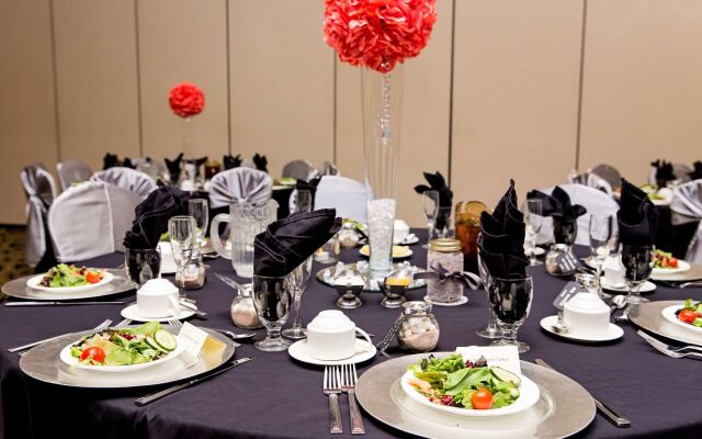 Radisson Hotel El Paso Airport