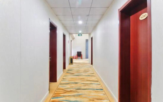 Hongri Zhongtian Express Hotel (Hefei Baohe Garden Branch)