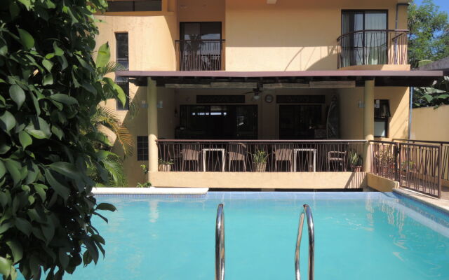 Palm Seaside Inn and Beach Resort