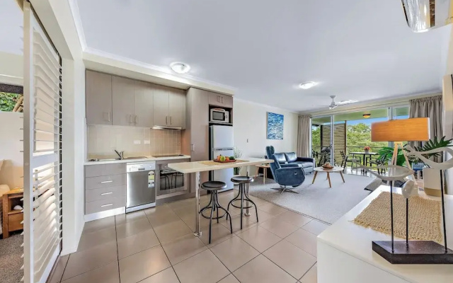 Alpha 8 on Waterson - Airlie Beach