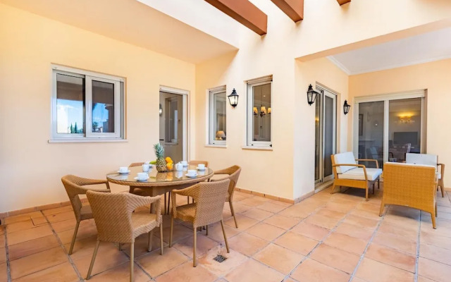 Villa Monte Rei 8 in Vila Nova de Cacela