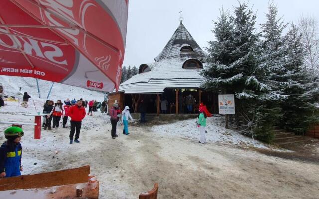 5 Residence Apartment