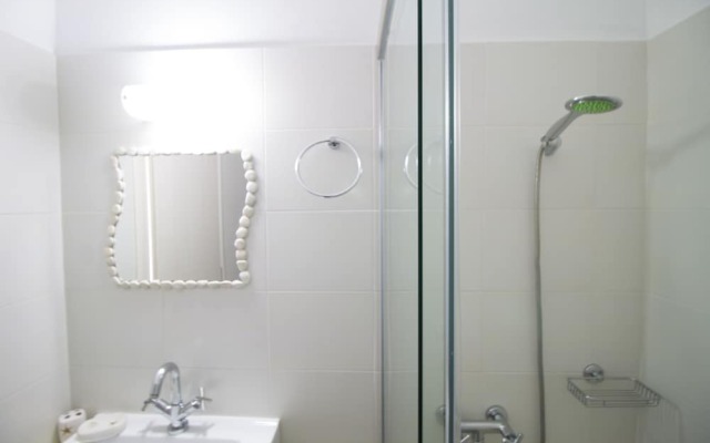 Faros Villa small hotel & restaurant