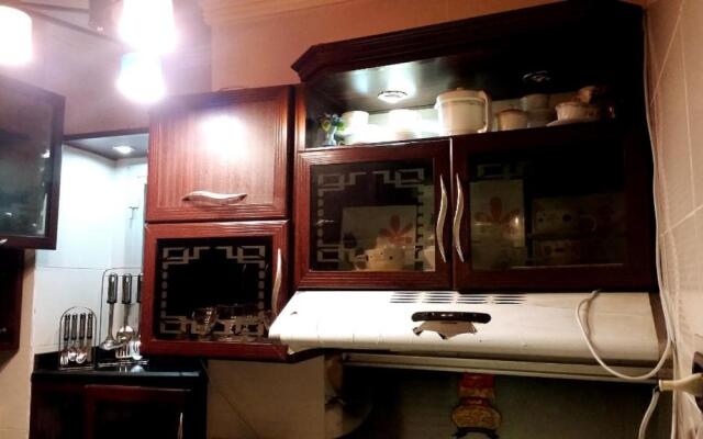 Private Room In Apartment with Sea View