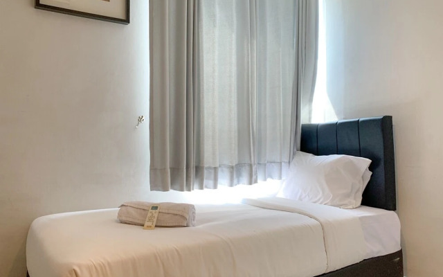 Warm And Cozy 2Br At Cinere Bellevue Suites Apartment