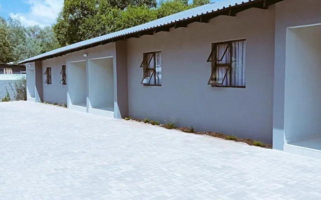 Shabis Guest Lodge