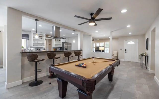 Scottsdale Waltann 3 Bedroom Home by RedAwning