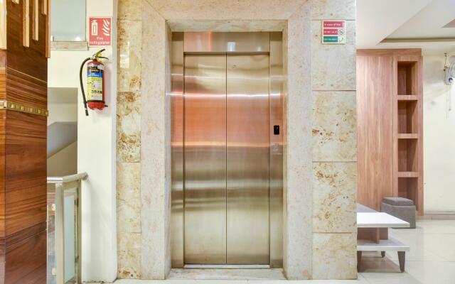 Capital O 82561 Hotel Om Palace