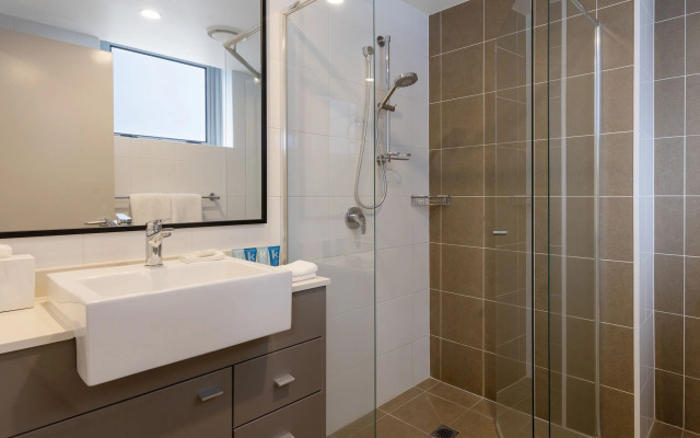 Meriton Suites Broadbeach, Gold Coast