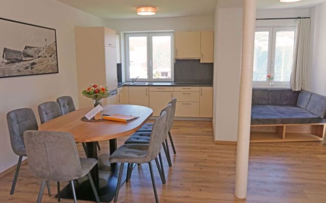 Apartment Ladis Fiss 13261