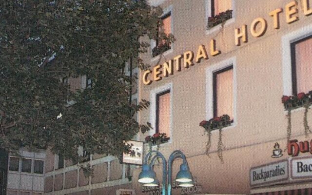 Central Hotel