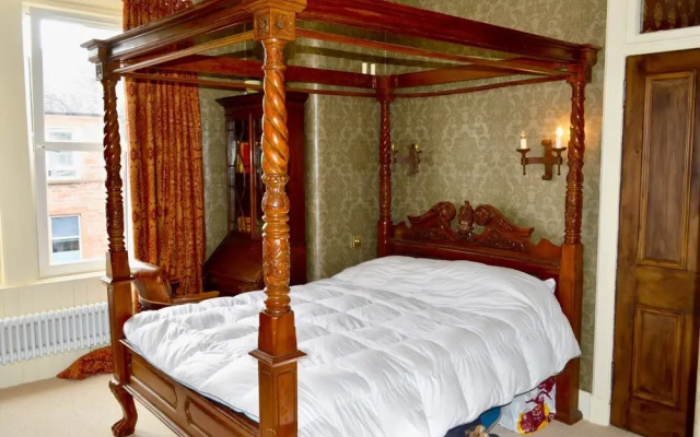 Traditional Boutique Apartment off Leith Walk