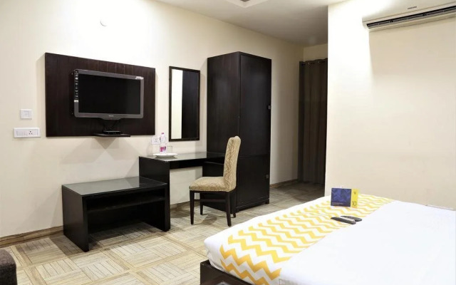 FabHotel Aksh Palace I