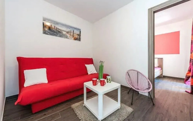 Apartment Lara 1Km From Sea