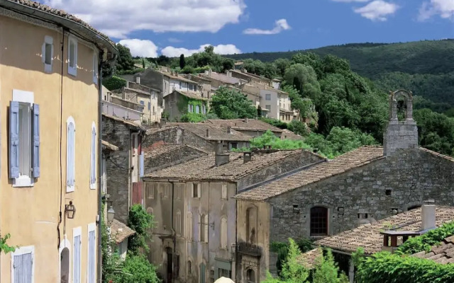 Villa Les Beaumettes - Haven of Peace in the Luberon