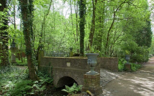 Delightful Chalet in Opglabbeek near Lake