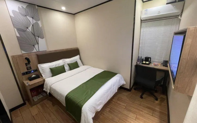 GreenTree Inn Beijing Chaoyang District Langxinzhuang Metro Station Express Hotel – Guest Rooms – Beijing