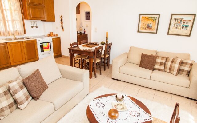 Arachova's Hilltop Delight Apartment