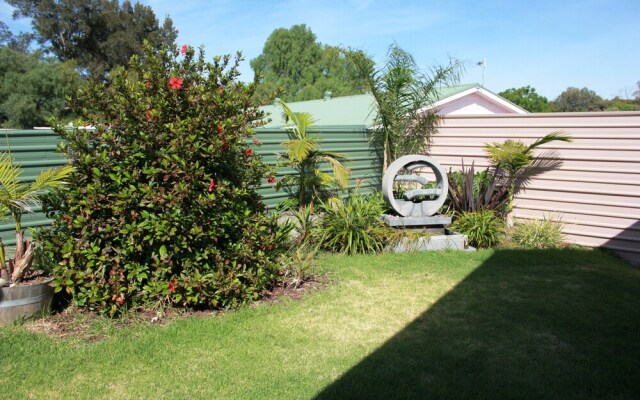 Port Vincent Motel & Apartments