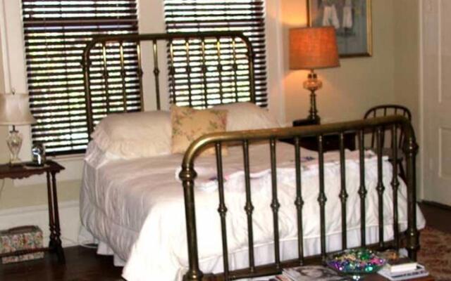 Amzi Love-Lincoln Homes Bed & Breakfast