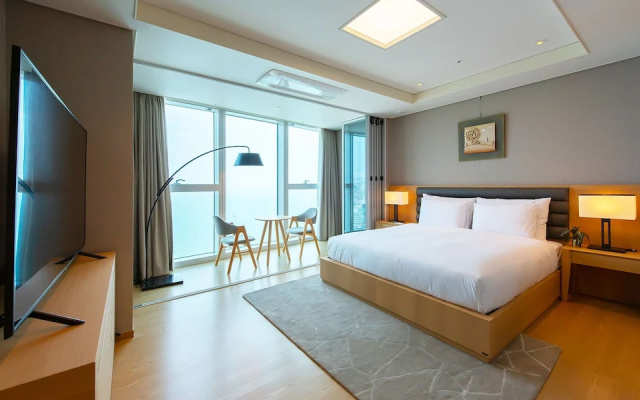 LCT Residence