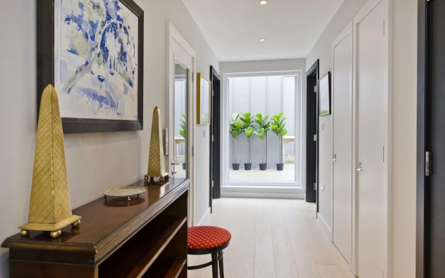 Fabulous 2-bed Penthouse Wimbledon