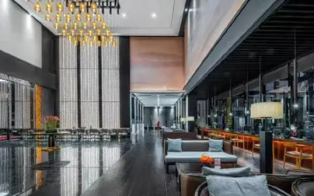 Huayi Hotel