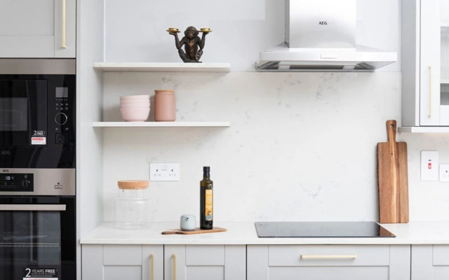 Cromwell Elite Apartment - 1 Bedroom