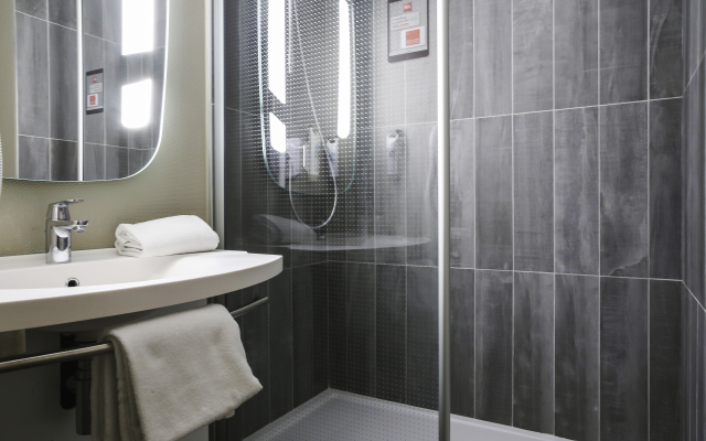 Ibis Paris Gare Du Nord Chateau Landon 10ème Hotel