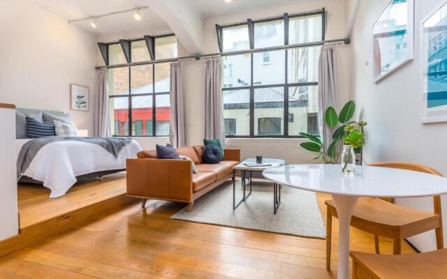 Deluxe Apartment in the Heart of the City