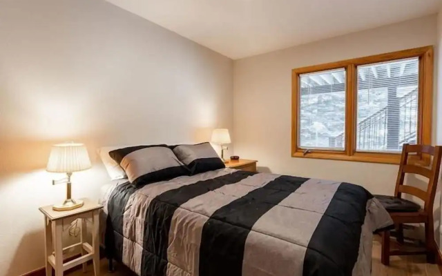 3-Bedroom Meadow Creek Townhom 3 Townhouse